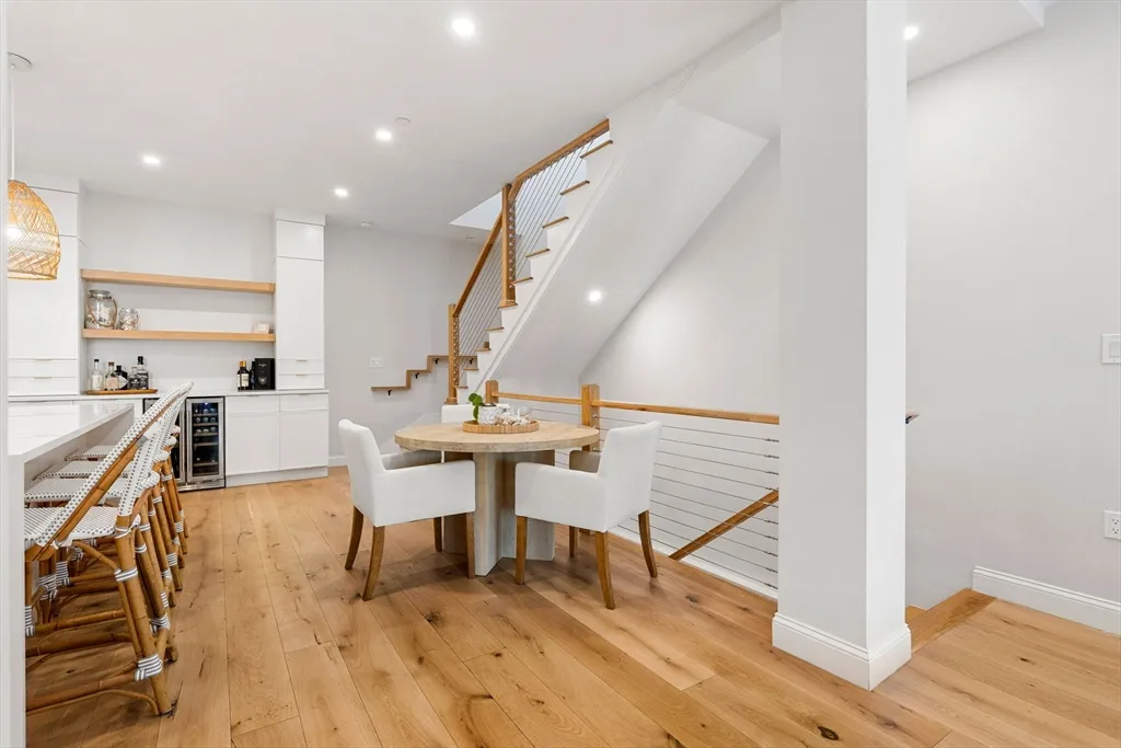 3 bed, 4+ bath apartment for rent at 722 East 5th St Unit 1, South Boston — photo 17 of 42
