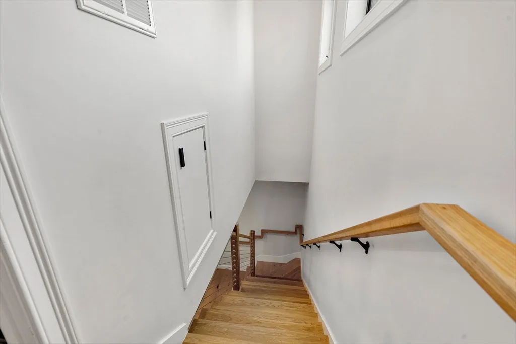 3 bed, 4+ bath apartment for rent at 722 East 5th St Unit 1, South Boston — photo 30 of 42