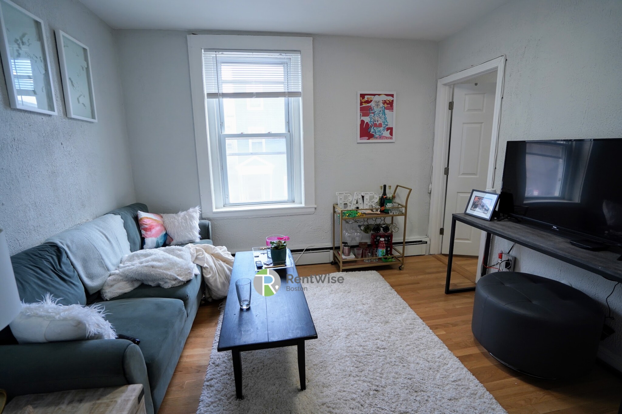 2 bed, 1 bath apartment for rent at 722 6th St Unit 2R, South Boston