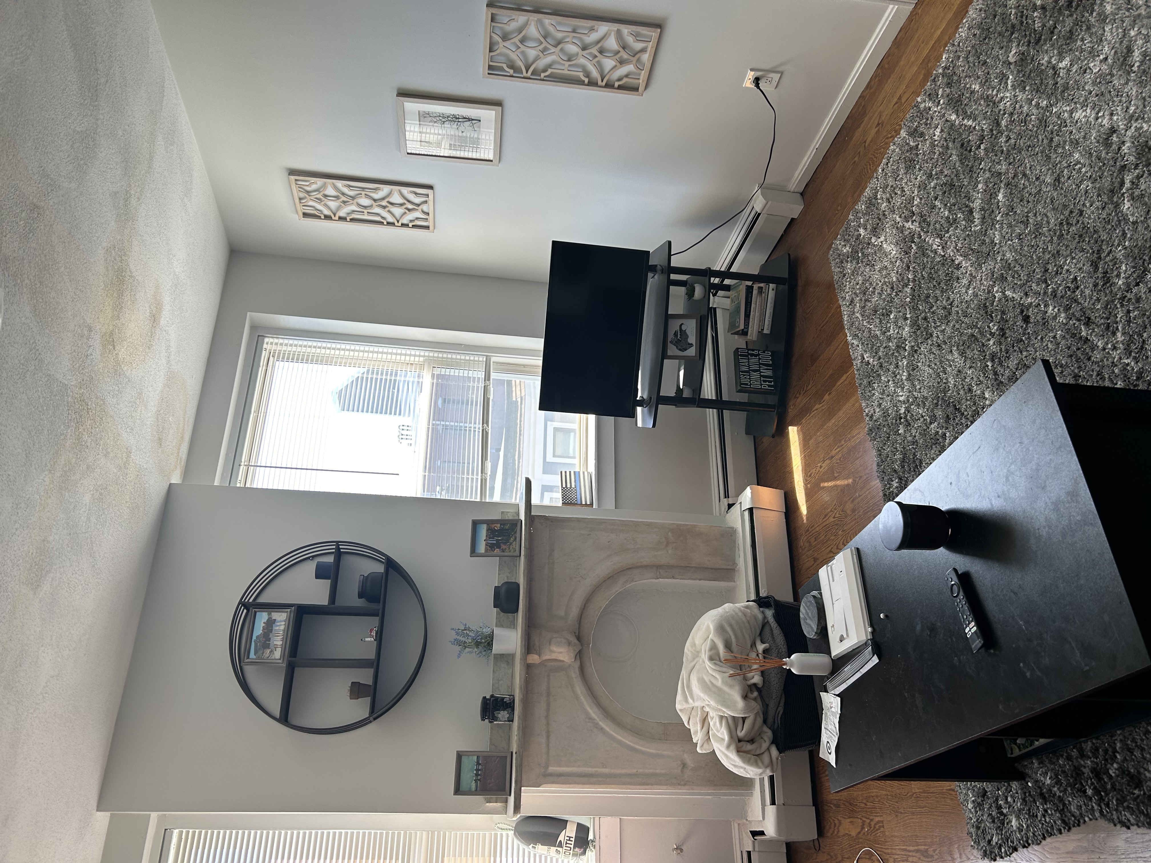 1 bed, 1 bath apartment for rent at 722 6th St Unit 3L, South Boston — photo 4 of 12