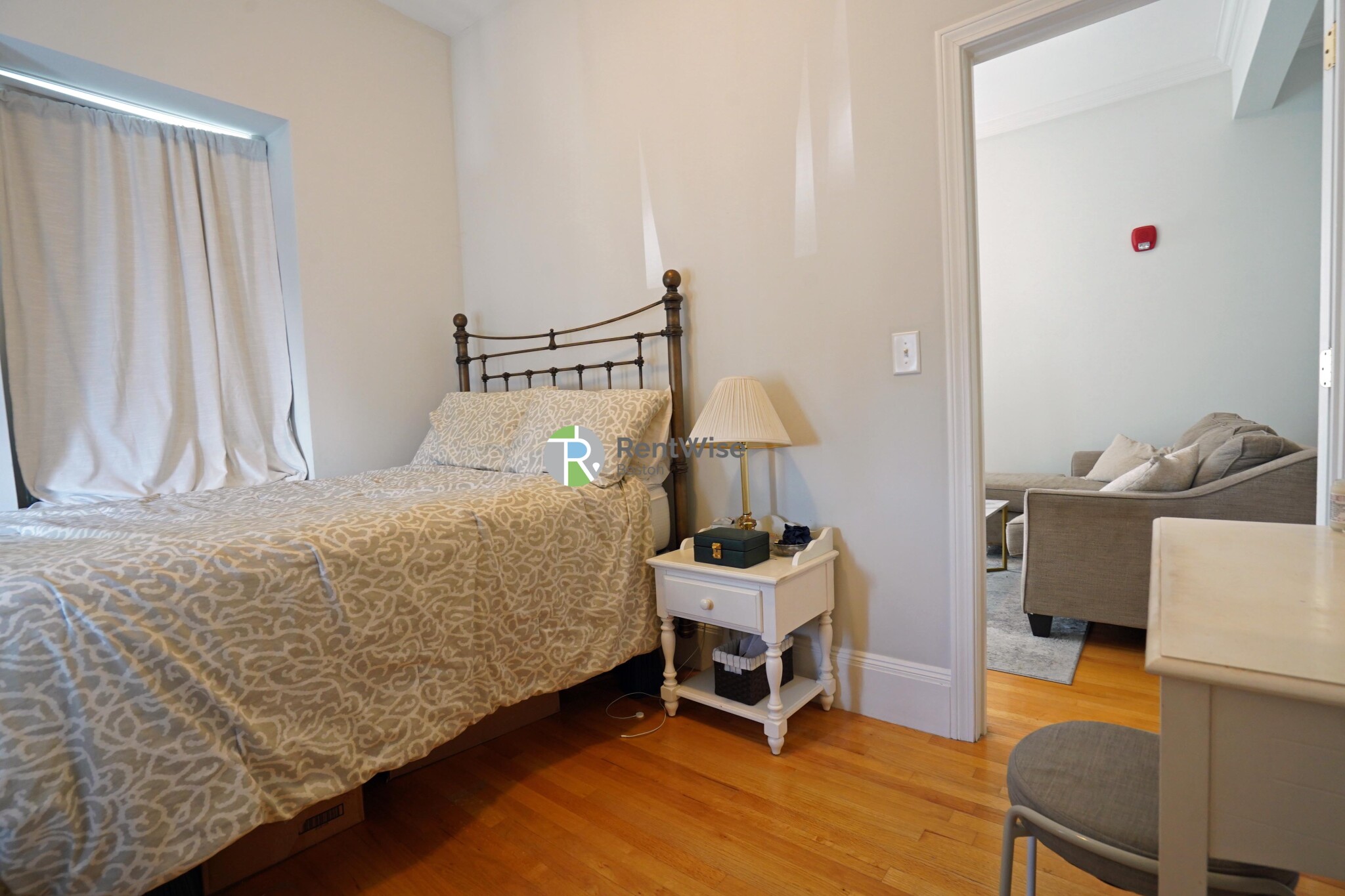 1 bed, 1 bath apartment for rent at 722 6th St Unit 3R, South Boston — photo 5 of 28