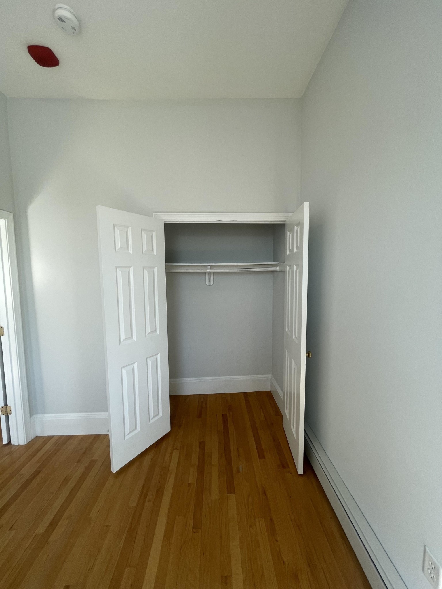 1 bed, 1 bath apartment for rent at 722 6th St Unit 3R, South Boston — photo 17 of 28