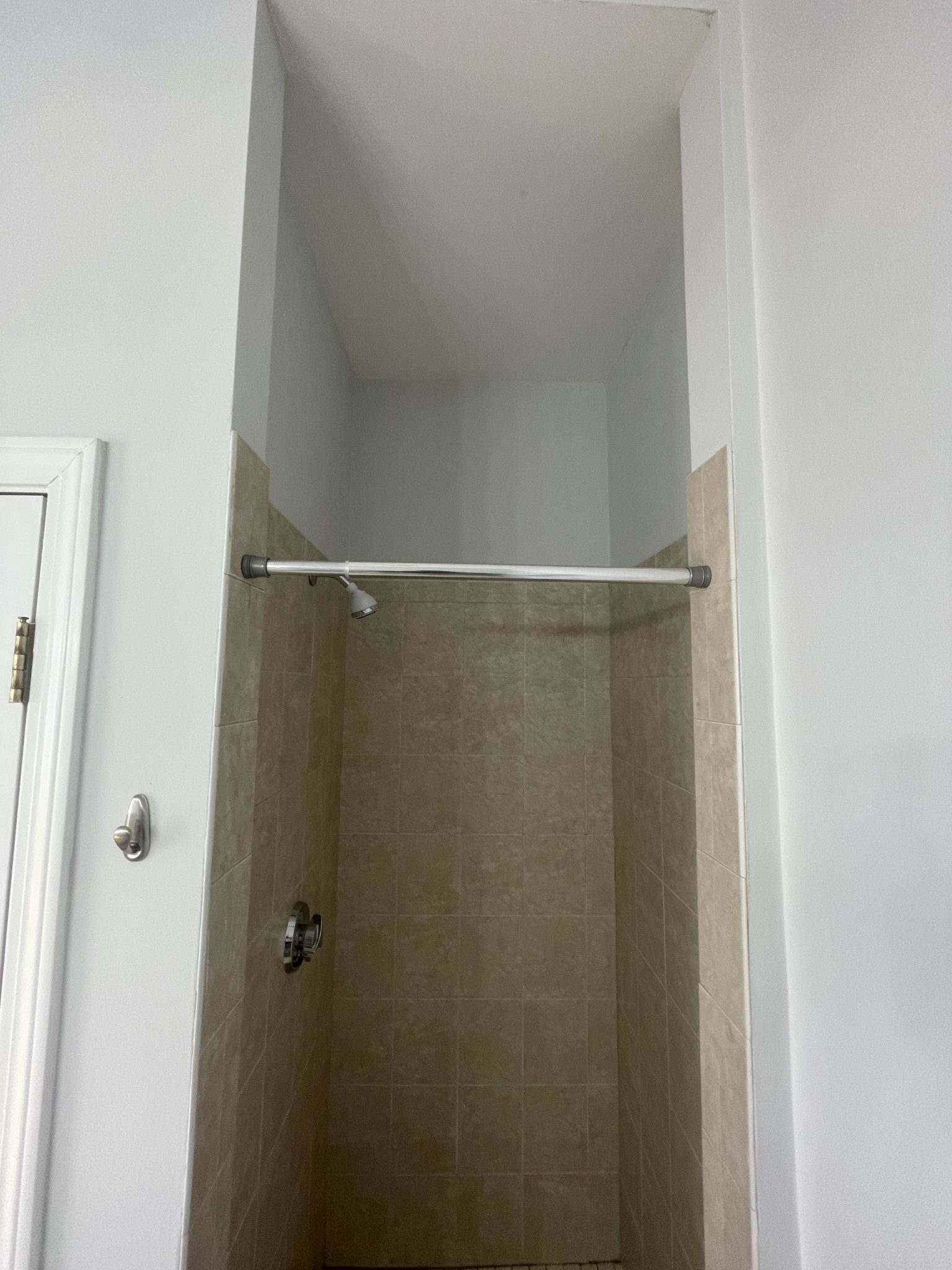 1 bed, 1 bath apartment for rent at 722 6th St Unit 3R, South Boston — photo 18 of 28