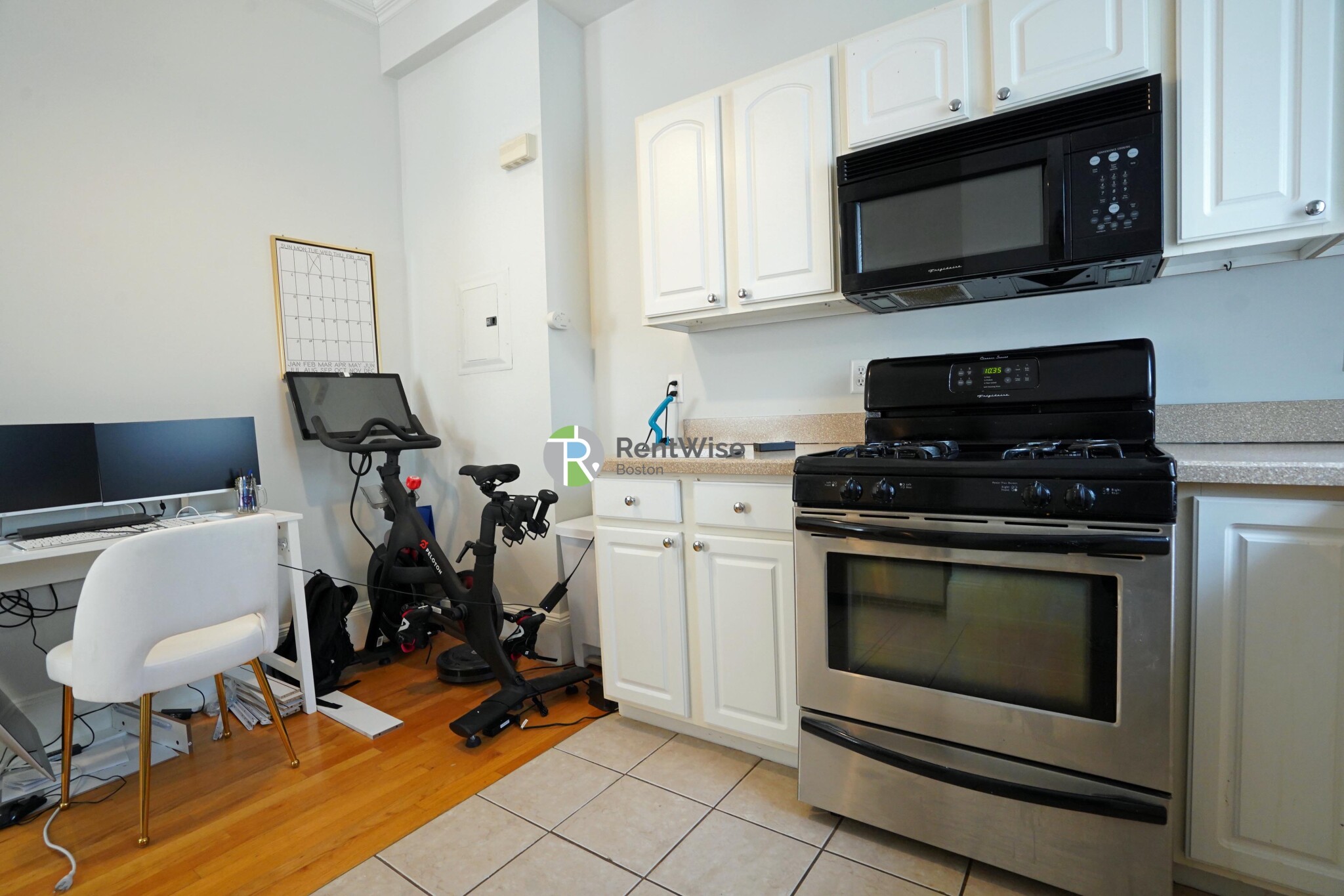 1 bed, 1 bath apartment for rent at 722 6th St Unit 3R, South Boston — photo 11 of 28