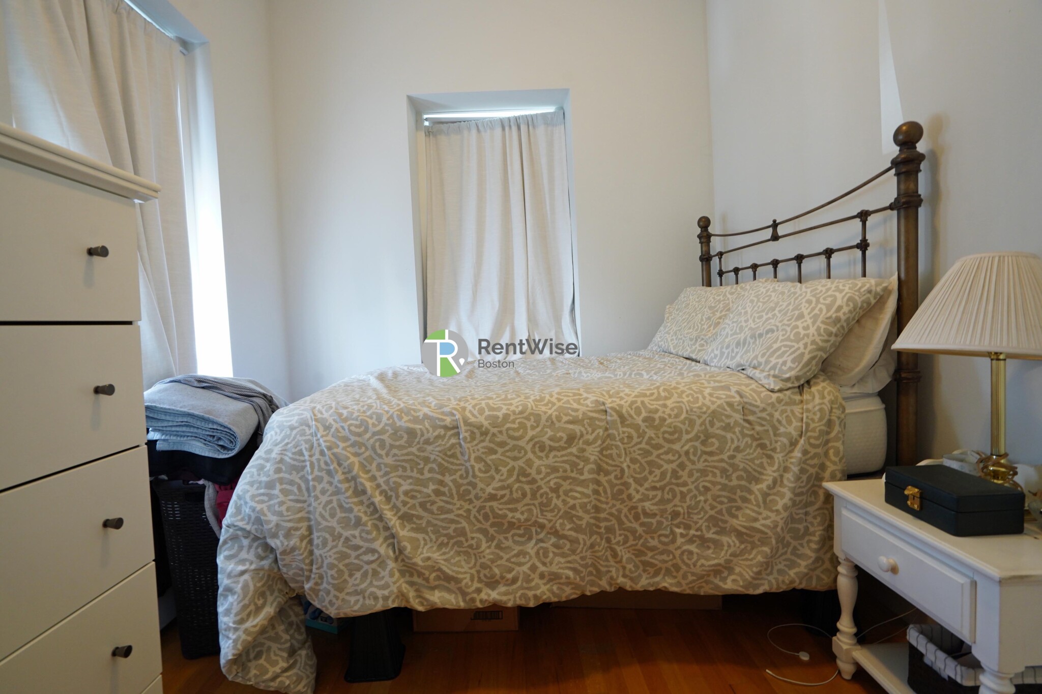 1 bed, 1 bath apartment for rent at 722 6th St Unit 3R, South Boston — photo 6 of 28