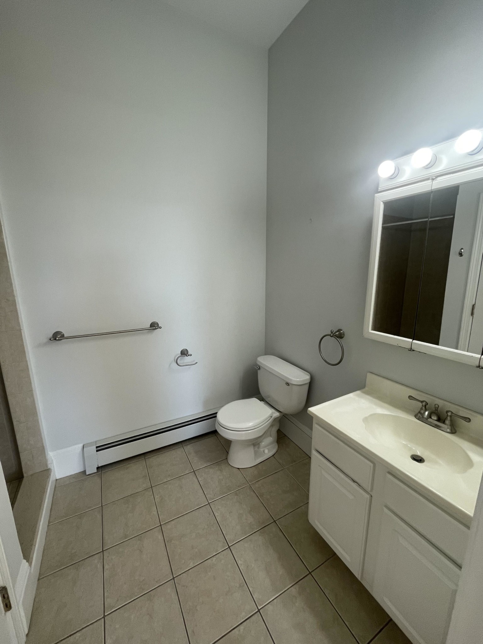 1 bed, 1 bath apartment for rent at 722 6th St Unit 3R, South Boston — photo 19 of 28