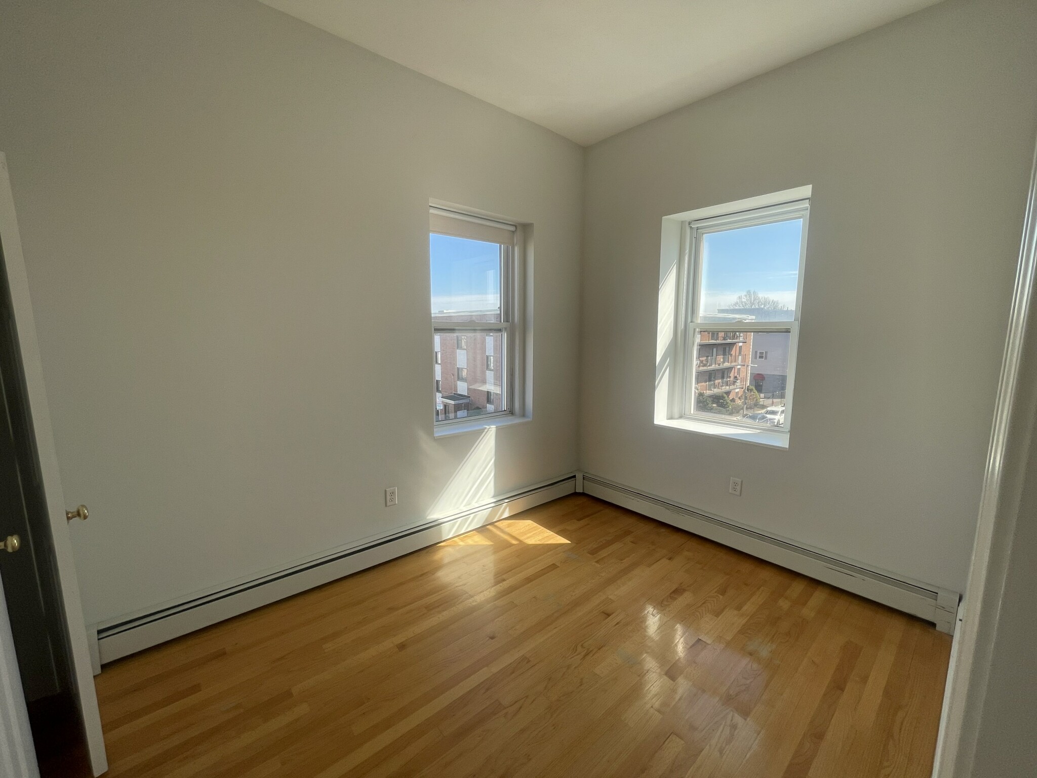 1 bed, 1 bath apartment for rent at 722 6th St Unit 3R, South Boston — photo 16 of 28