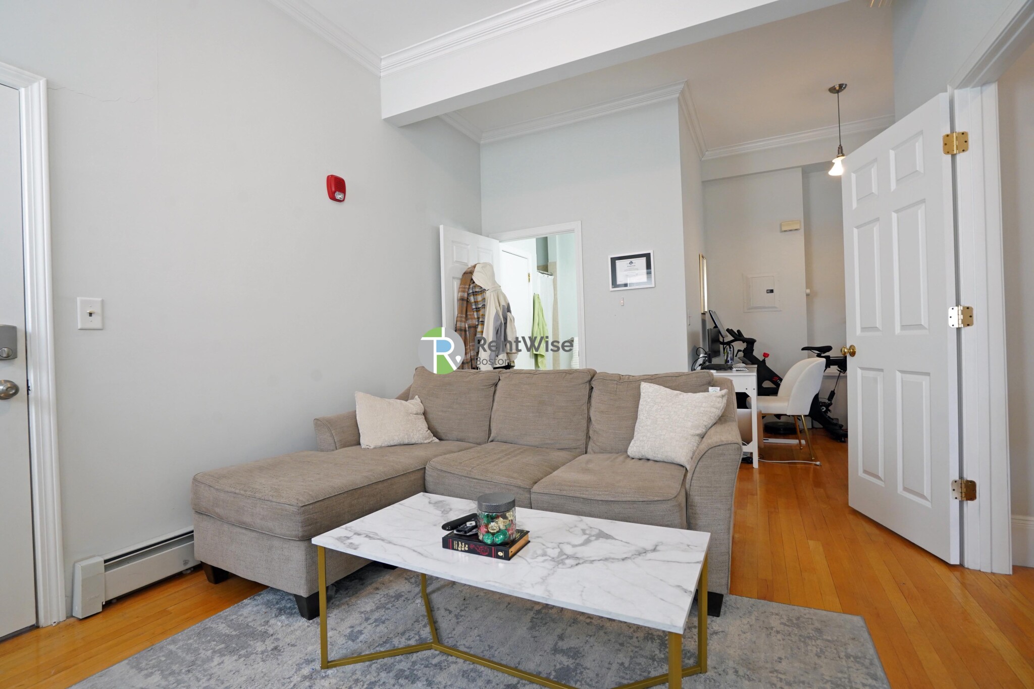 1 bed, 1 bath apartment for rent at 722 6th St Unit 3R, South Boston — photo 2 of 28