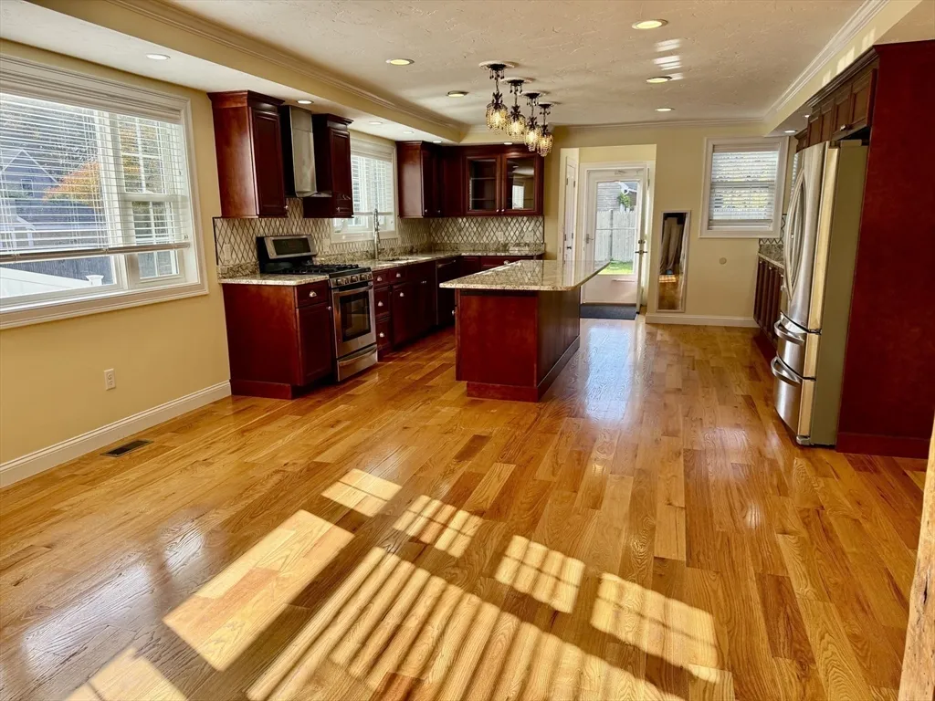 3 bed, 2 bath apartment for rent at 722 Lowell St Unit A, Peabody — photo 10 of 40