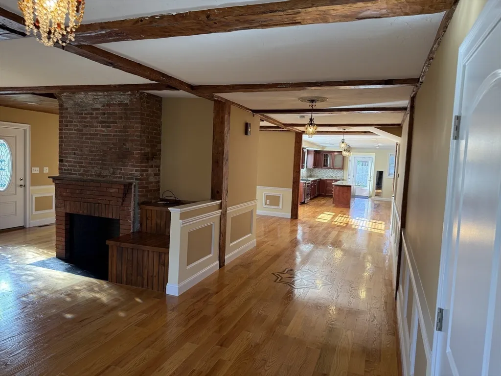 3 bed, 2 bath apartment for rent at 722 Lowell St Unit A, Peabody — photo 5 of 40