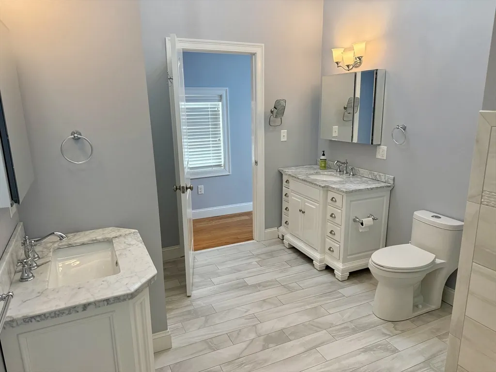 3 bed, 2 bath apartment for rent at 722 Lowell St Unit A, Peabody — photo 27 of 40