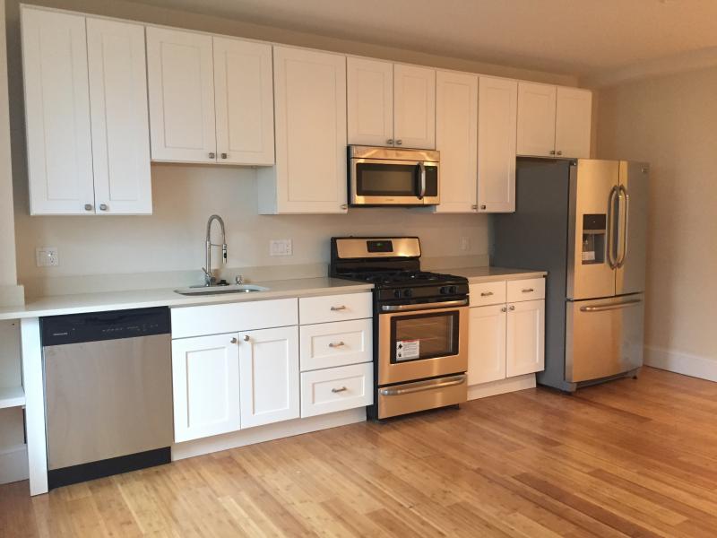 3 bed, 1 bath apartment for rent at 722 Saratoga St Unit 1, East Boston — photo 1 of 7