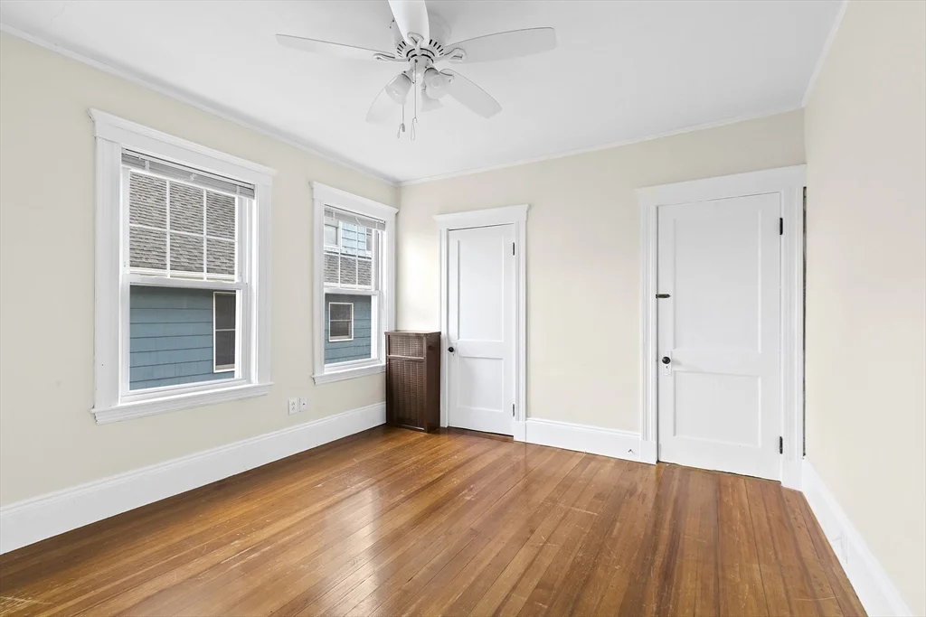 3 bed, 1 bath apartment for rent at 723-725 Fellsway Unit 2, Wellington — photo 9 of 22
