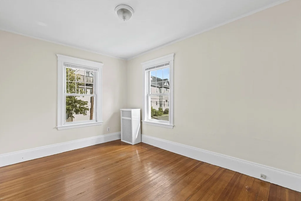 3 bed, 1 bath apartment for rent at 723-725 Fellsway Unit 2, Wellington — photo 8 of 22