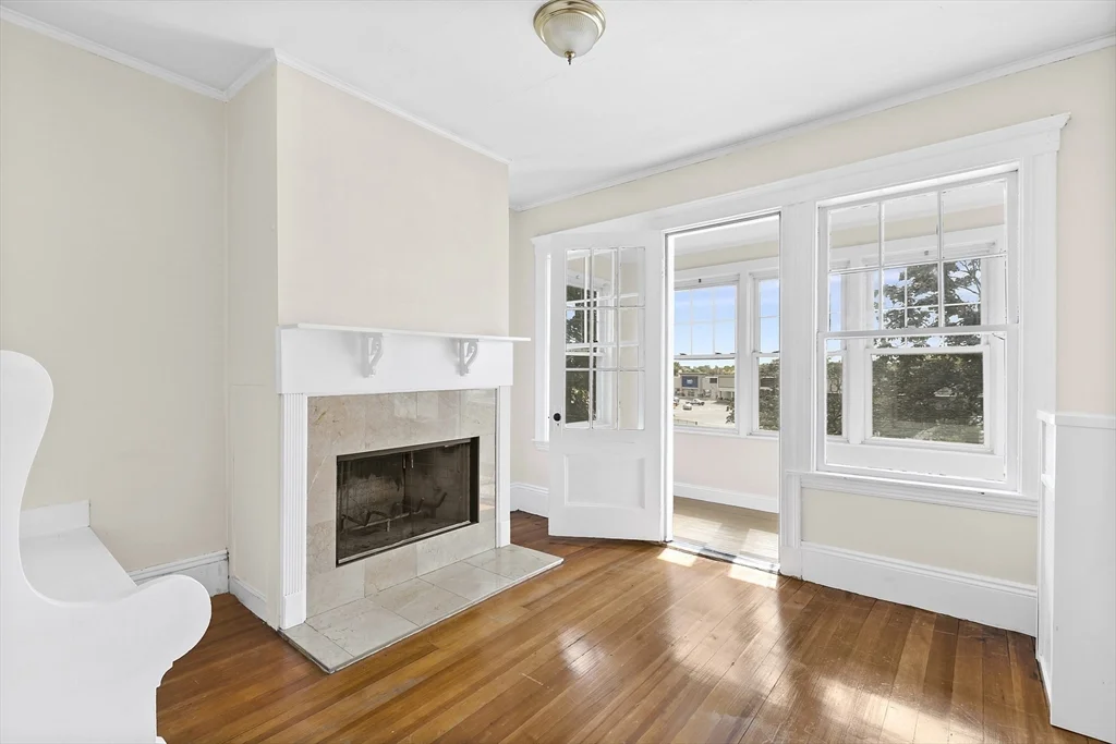 3 bed, 1 bath apartment for rent at 723-725 Fellsway Unit 2, Wellington — photo 10 of 22
