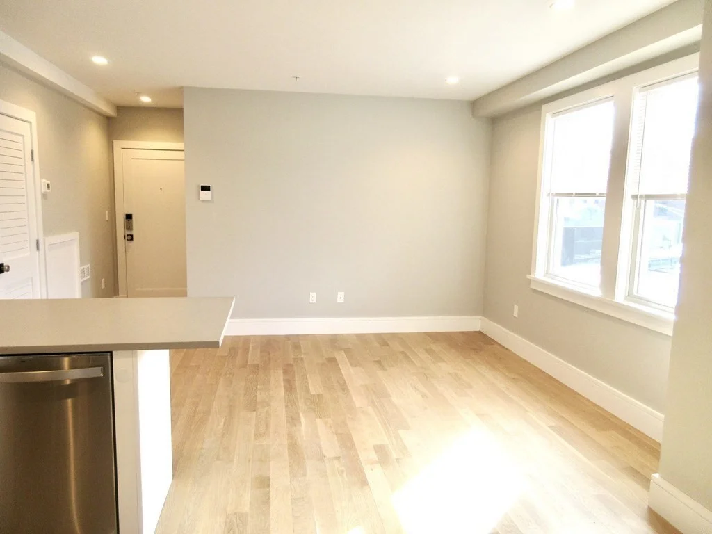 2 bed, 1 bath apartment for rent at 723 Centre St Unit 2, Jamaica Plain — photo 5 of 11