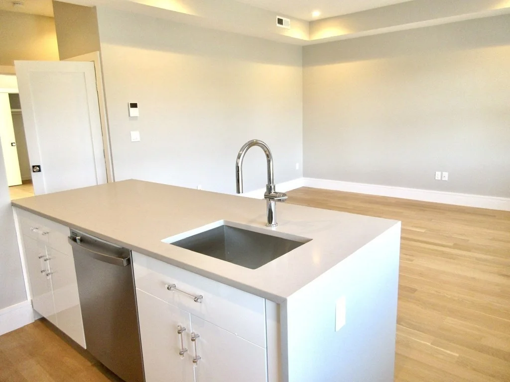 1 bed, 1 bath apartment for rent at 723 Centre St Unit 4, Jamaica Plain — photo 5 of 12