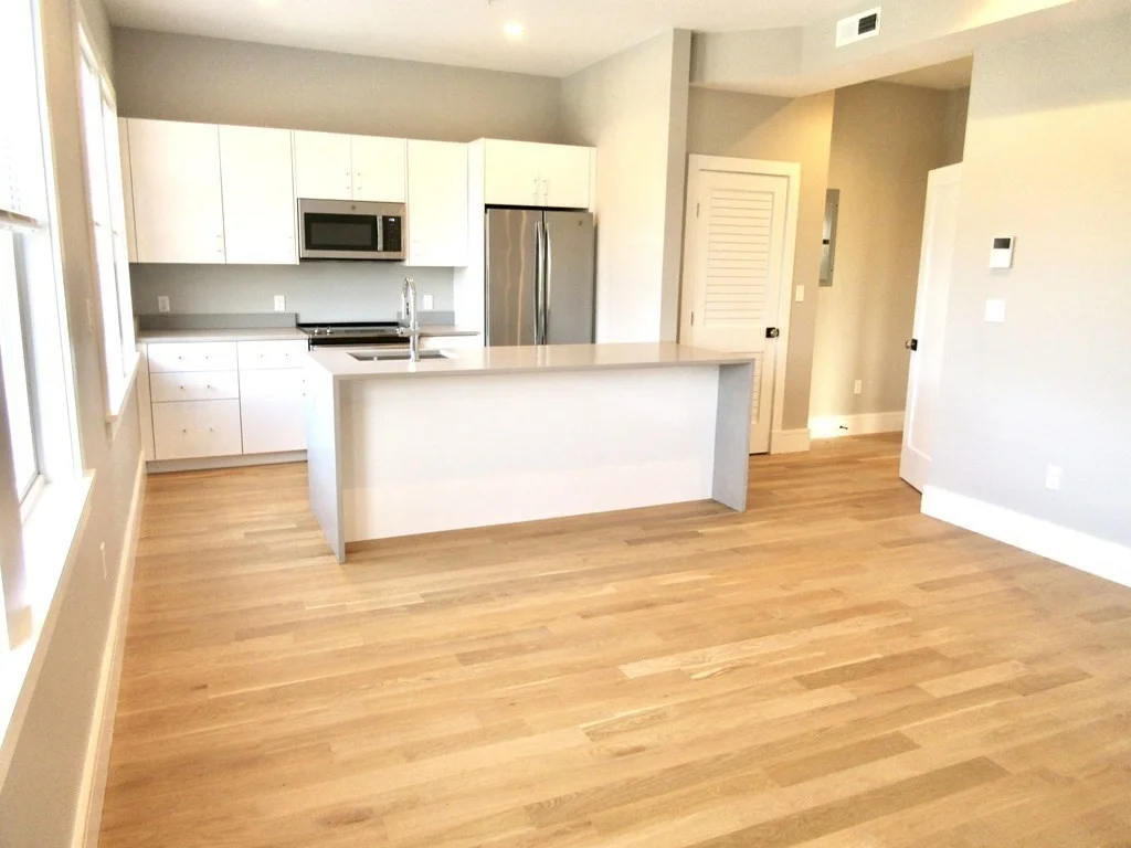 1 bed, 1 bath apartment for rent at 723 Centre St Unit 4, Jamaica Plain