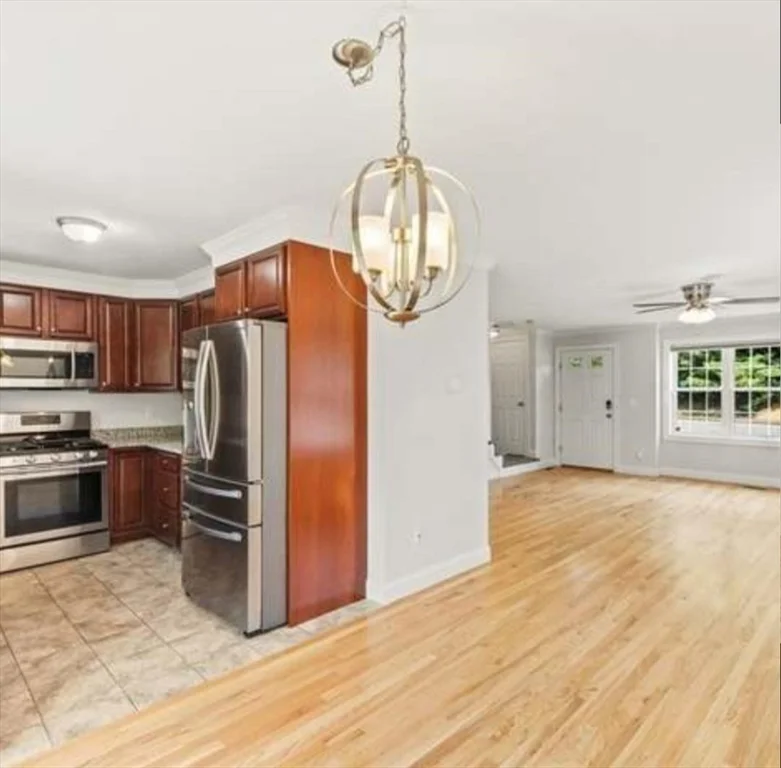 3 bed, 1 bath apartment for rent at 723 County St Unit 723, Attleboro — photo 8 of 21