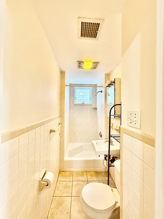 2 bed, 1 bath apartment for rent at 724 Cambridge St Unit 2, Wellington-Harrington — photo 16 of 21
