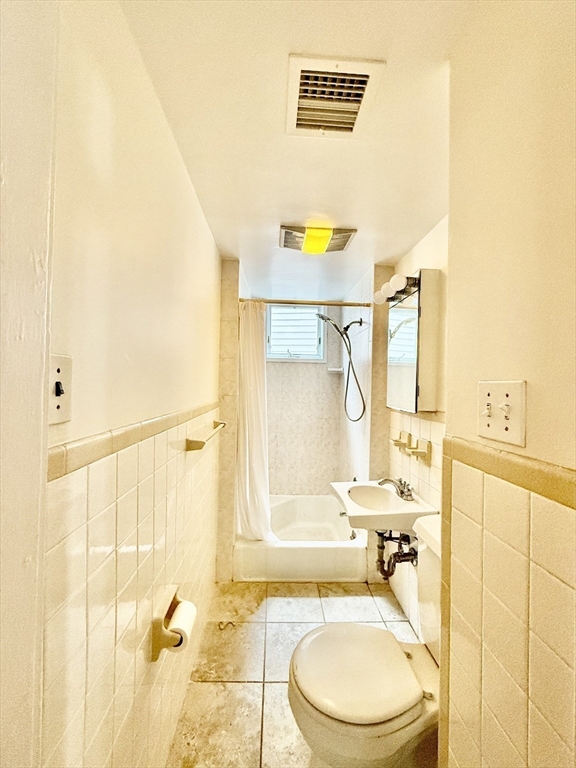 2 bed, 1 bath apartment for rent at 724 Cambridge St Unit 3, Wellington-Harrington — photo 19 of 25