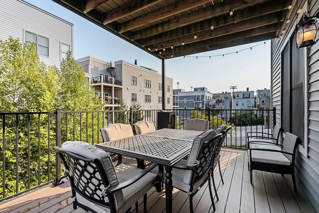 3 bed, 2 bath apartment for rent at 724 East 2nd St Unit 2, South Boston — photo 18 of 31