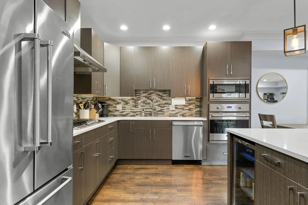 3 bed, 2 bath apartment for rent at 724 East 2nd St Unit 2, South Boston — photo 15 of 31