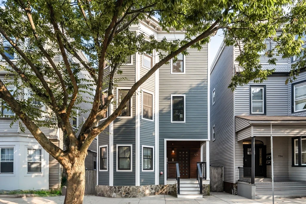 3 bed, 2 bath apartment for rent at 724 East 2nd St Unit 2, South Boston