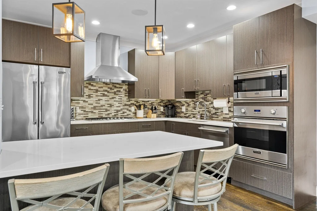 3 bed, 2 bath apartment for rent at 724 East 2nd St Unit 2, South Boston — photo 14 of 31
