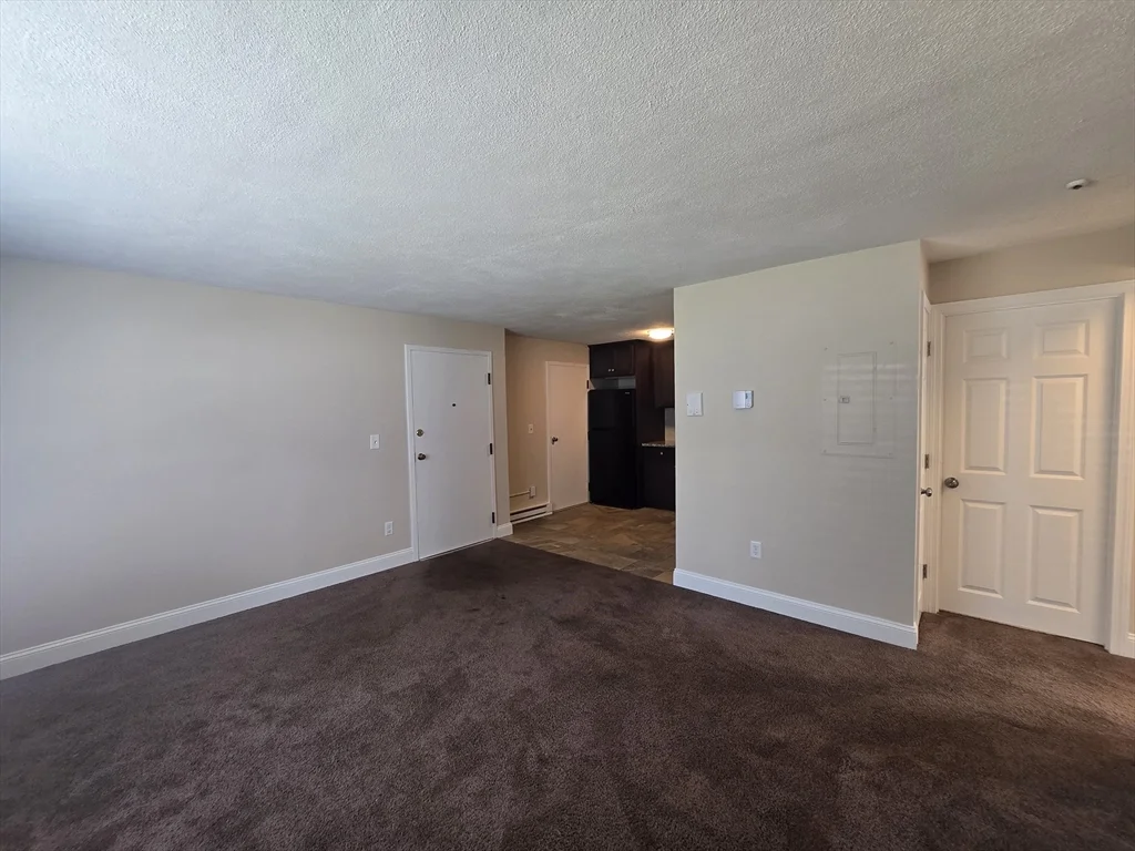 2 bed, 1 bath apartment for rent at 725 Broad St Unit 4, Weymouth — photo 6 of 19