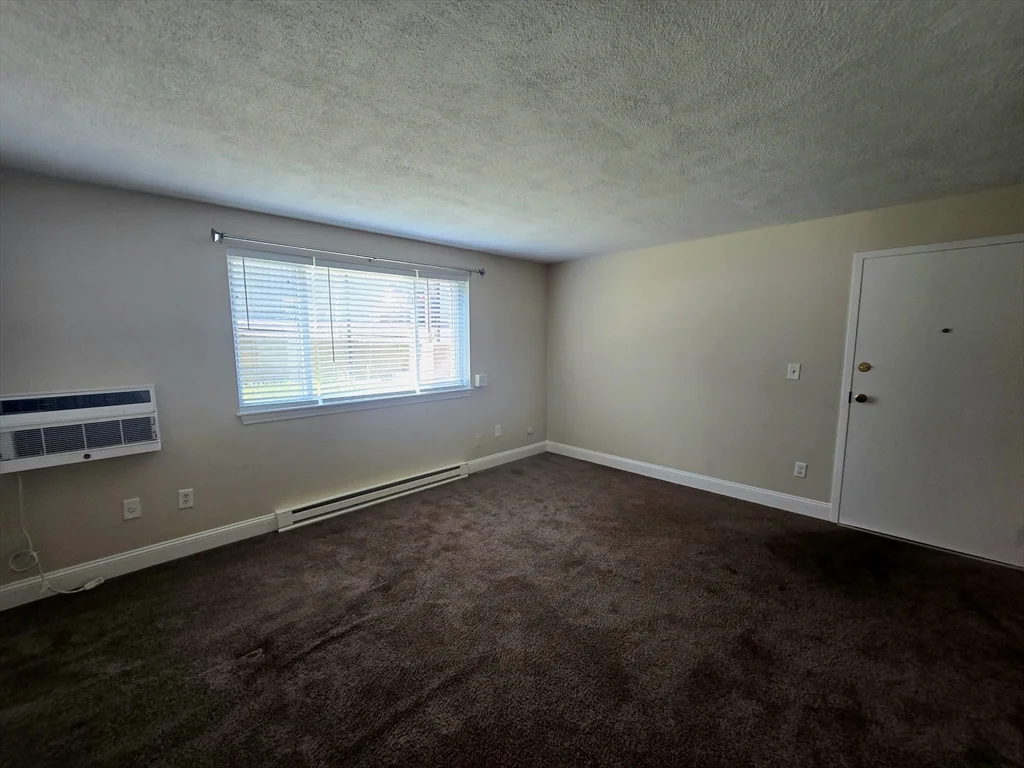 2 bed, 1 bath apartment for rent at 725 Broad St Unit 4, Weymouth — photo 5 of 19