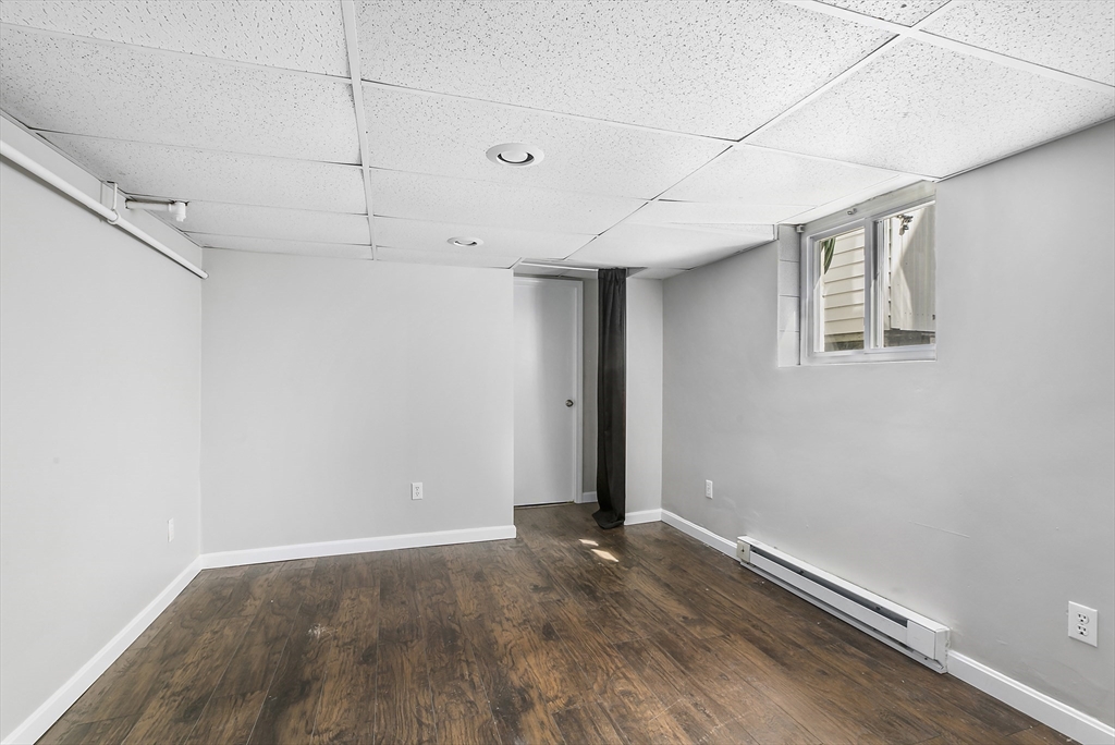 3 bed, 2 bath apartment for rent at 725 Fellsway Unit 1, Wellington — photo 17 of 22