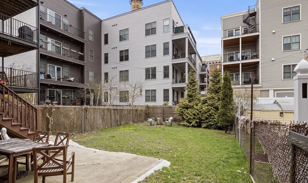 4 bed, 2 bath apartment for rent at 726 East 2nd Unit 1, South Boston — photo 15 of 19