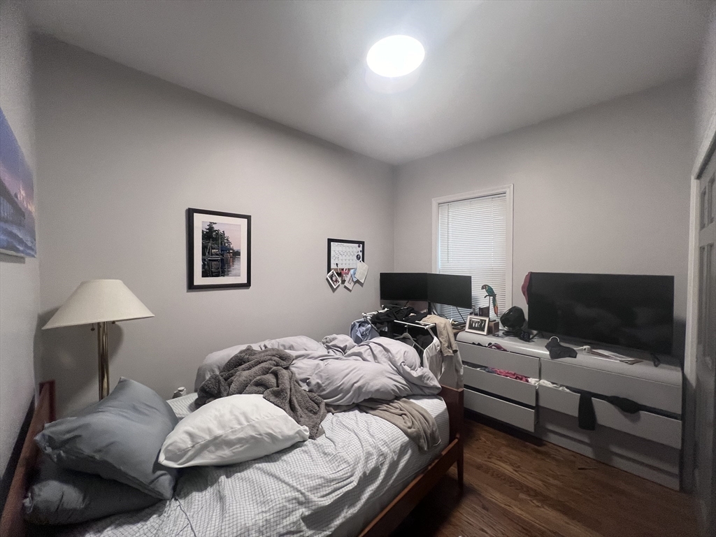 4 bed, 2 bath apartment for rent at 726 East 2nd Unit 1, South Boston — photo 8 of 19