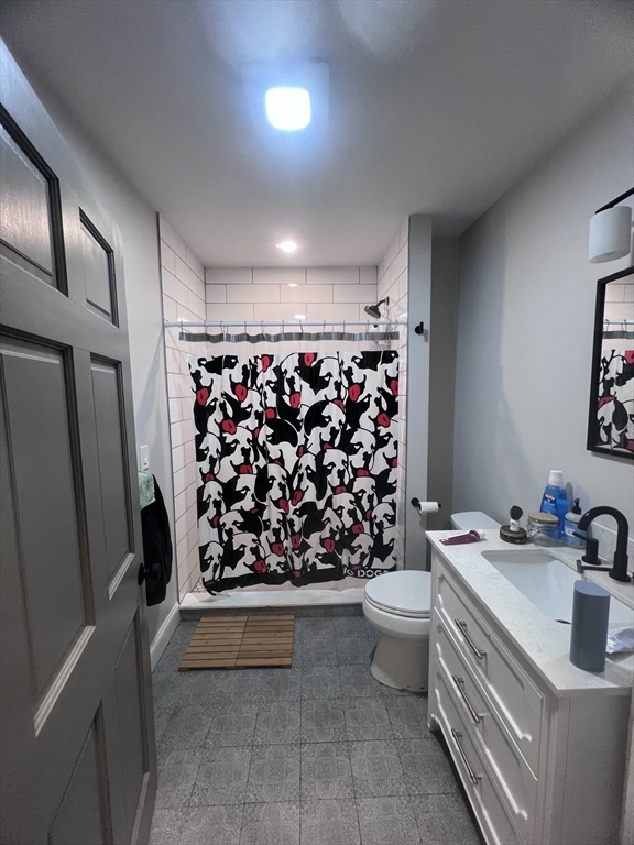 4 bed, 2 bath apartment for rent at 726 East 2nd Unit 1, South Boston — photo 11 of 19