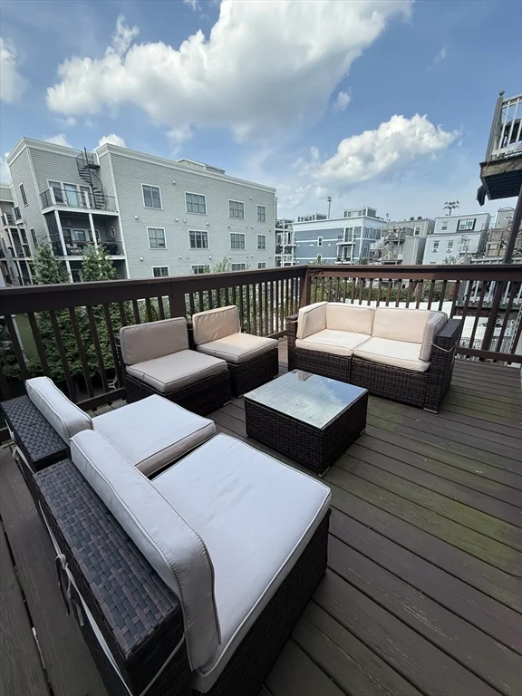 5 bed, 2 bath apartment for rent at 726 East 2nd Unit 2, South Boston — photo 16 of 16
