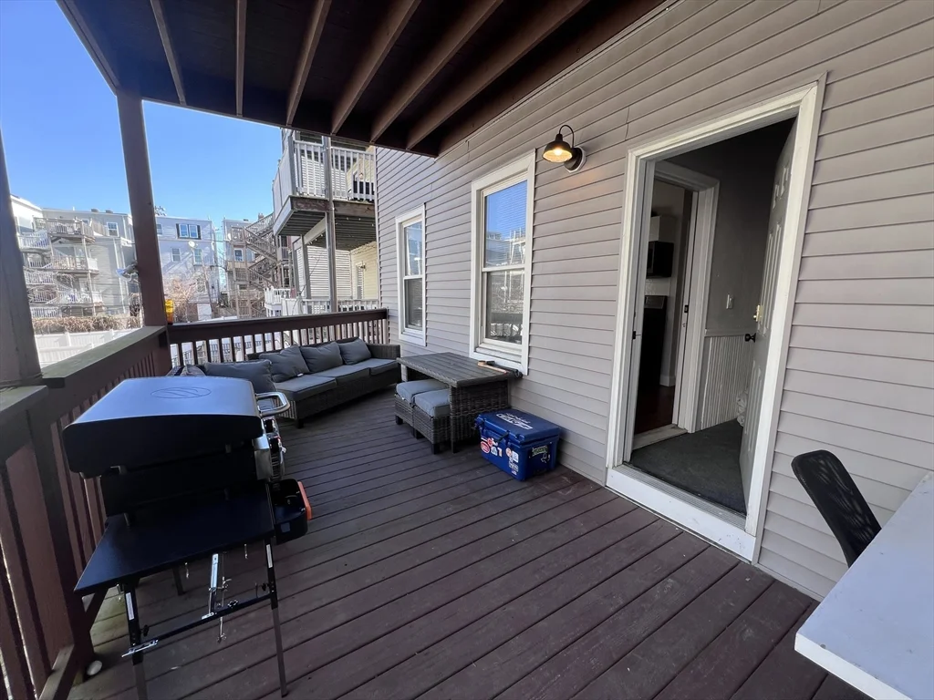 5 bed, 2 bath apartment for rent at 726 East 2nd Unit 2, South Boston — photo 15 of 16