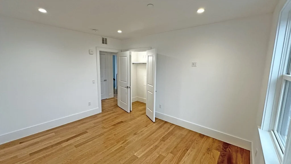3 bed, 3.5 bath apartment for rent at 726 East 8th St Unit 3, South Boston — photo 10 of 24