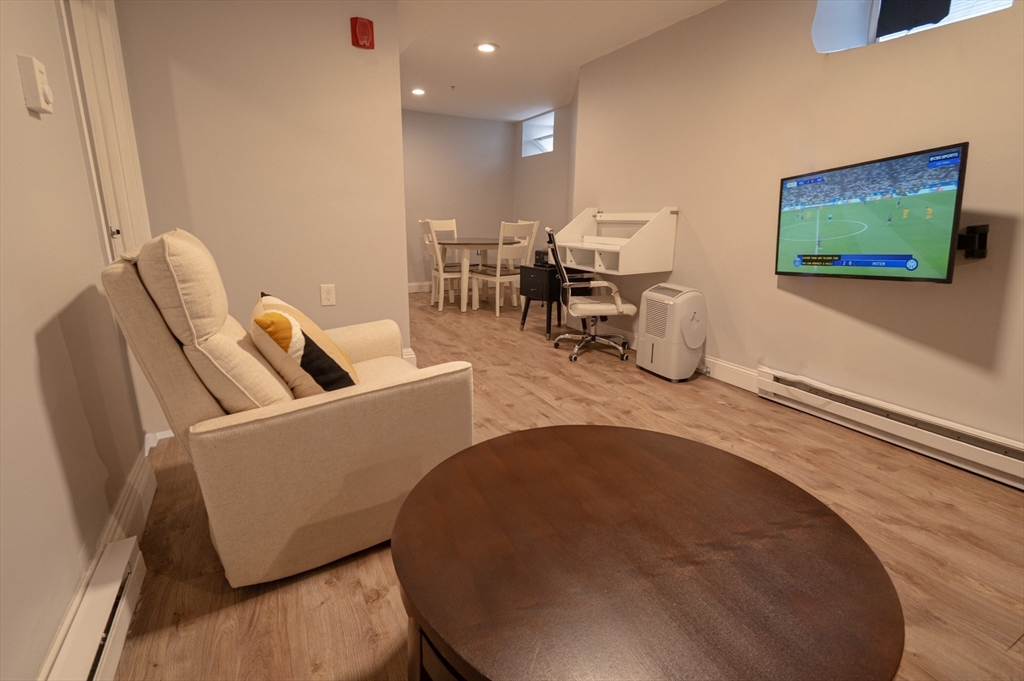 1 bed, 1 bath apartment for rent at 726 Metropolitan Ave Unit 4, Hyde Park — photo 2 of 18