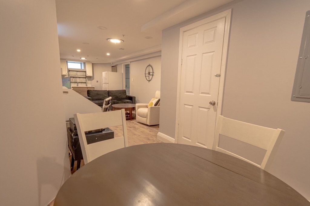 1 bed, 1 bath apartment for rent at 726 Metropolitan Ave Unit 4, Hyde Park — photo 5 of 18