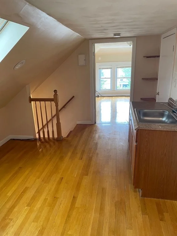 5 bed, 2 bath apartment for rent at 727 Bennington St Unit 2, East Boston — photo 16 of 21