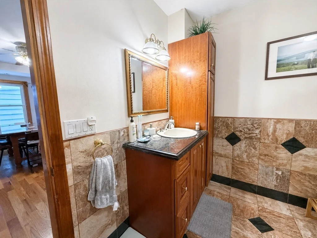 2 bed, 1 bath apartment for rent at 727 East 3rd St Unit 1, South Boston — photo 20 of 21