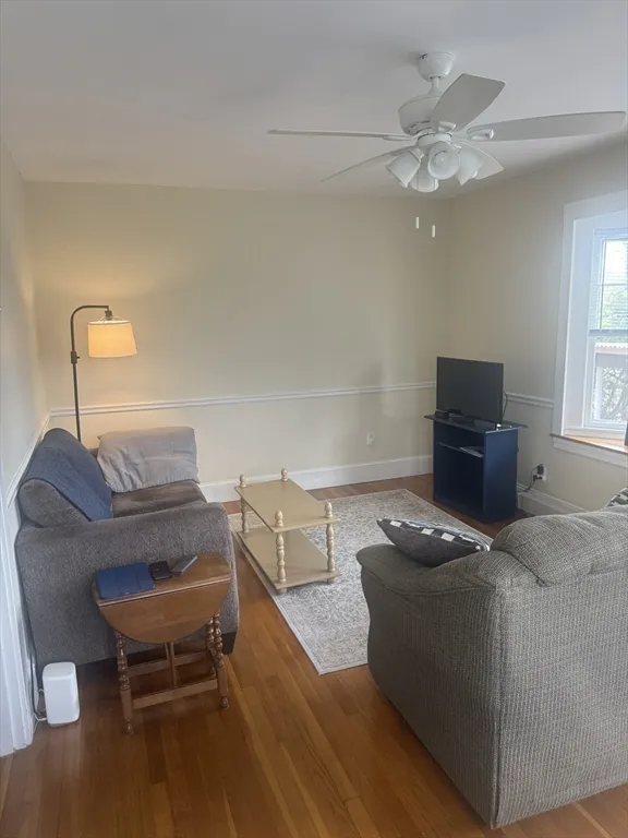 2 bed, 1 bath apartment for rent at 727 REAR Main St Unit 1, Woburn — photo 2 of 24