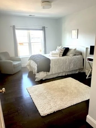 2 bed, 2 bath apartment for rent at 728 East Broadway Unit 203, South Boston — photo 4 of 10