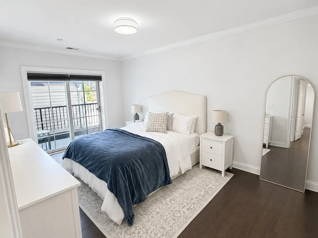 2 bed, 2 bath apartment for rent at 728 East Broadway Unit 206, South Boston — photo 3 of 6