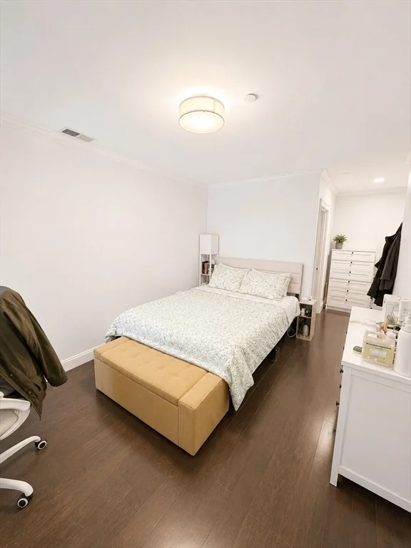 2 bed, 2 bath apartment for rent at 728 East Broadway Unit 207, South Boston — photo 4 of 7