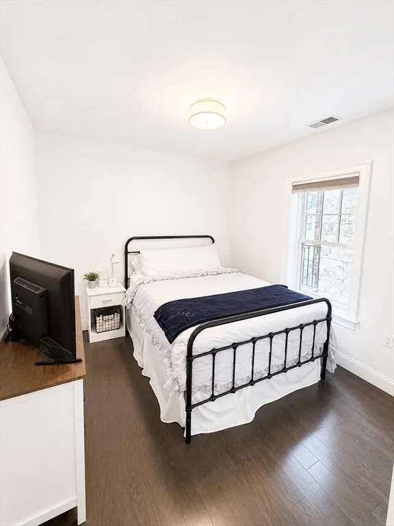 2 bed, 2 bath apartment for rent at 728 East Broadway Unit 207, South Boston — photo 6 of 7