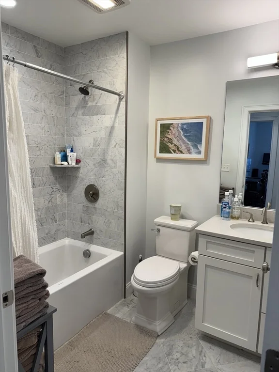 2 bed, 2 bath apartment for rent at 728 East Broadway Unit 306, South Boston — photo 7 of 10