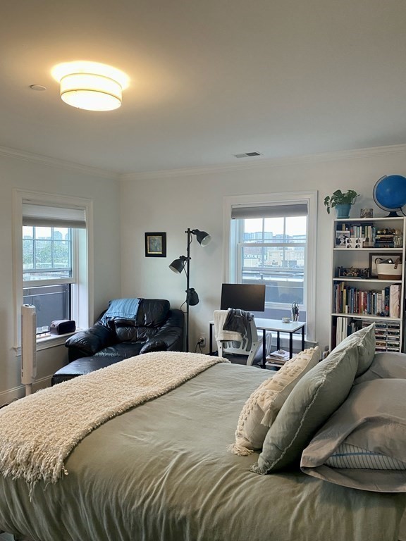 2 bed, 2 bath apartment for rent at 728 East Broadway Unit 403, South Boston — photo 8 of 11