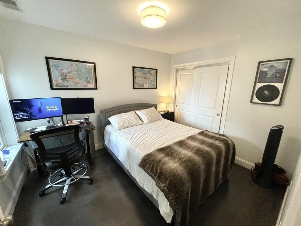 2 bed, 2 bath apartment for rent at 728 East Broadway Unit 404, South Boston — photo 1 of 10